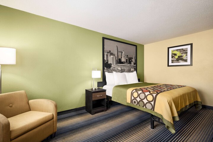 Room 34 of 45