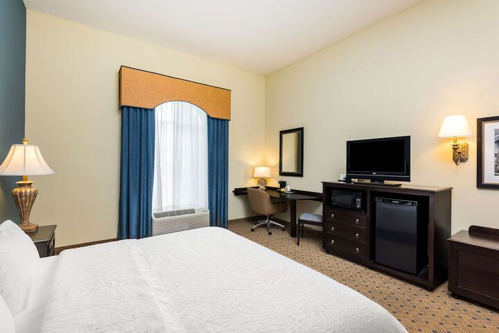 Room 18 of 33