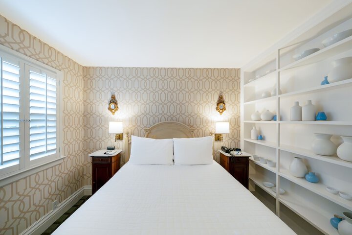 Room 64 of 165