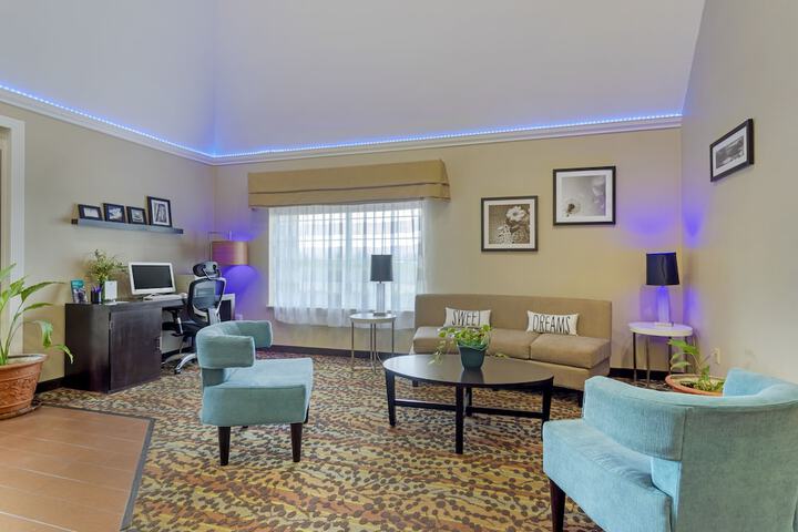 Hotel Interior 12 of 40