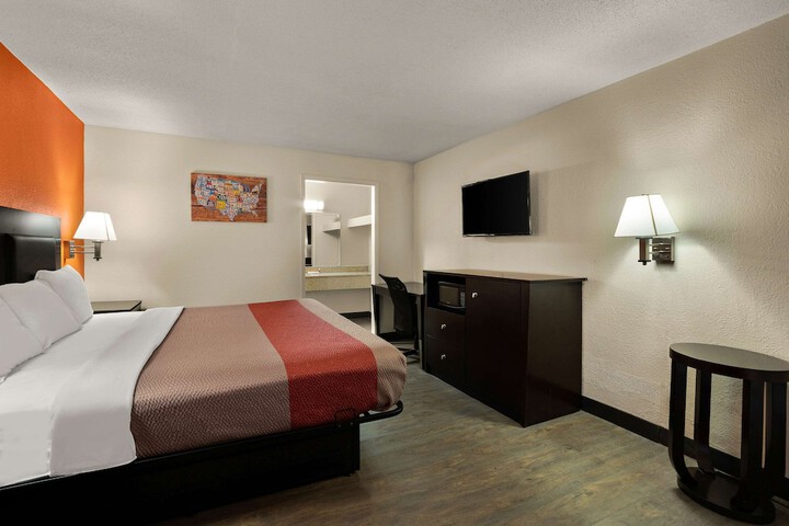 Room 22 of 44