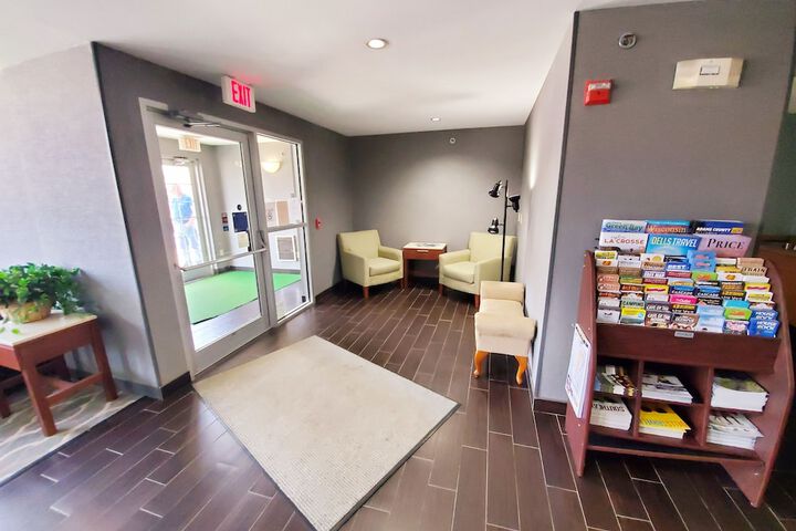 Americas Best Value Inn & Suites Racine