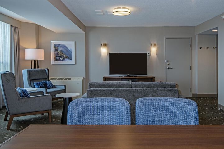 DoubleTree by Hilton Hotel West Edmonton