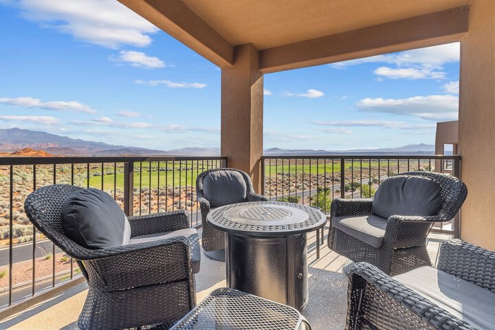 Vacation Rentals at Sand Hollow Resort