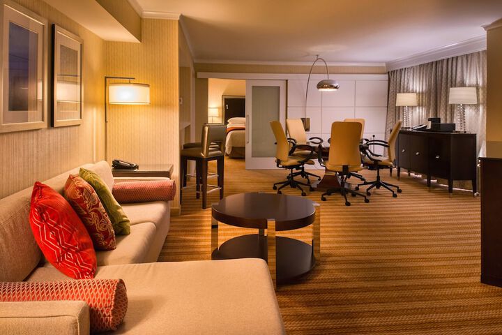 Room 46 of 80