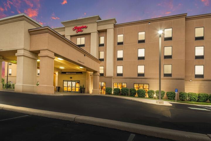 Hotel 5 of 64