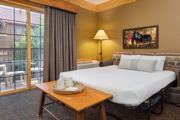 bantr Grand Hotel Wausau - Rothschild