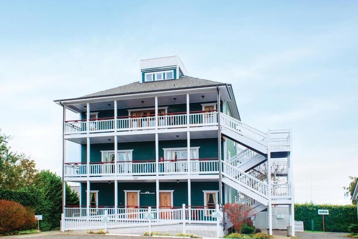 The Swan Hotel