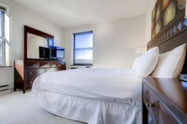Global Luxury Suites at Monroe