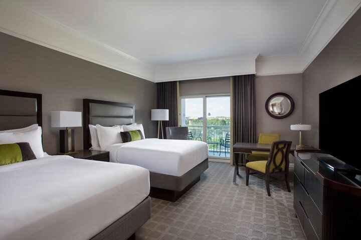 Room 42 of 98