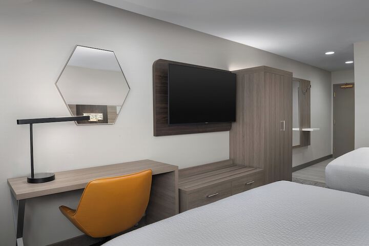 Room 18 of 51