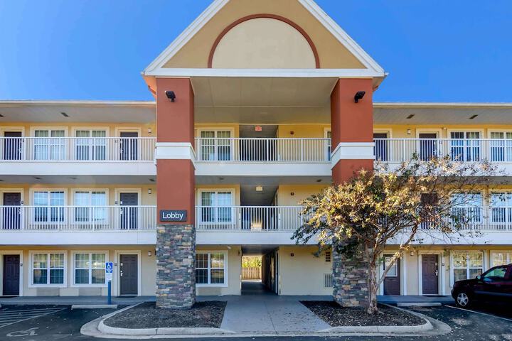 Hotel 4 of 27