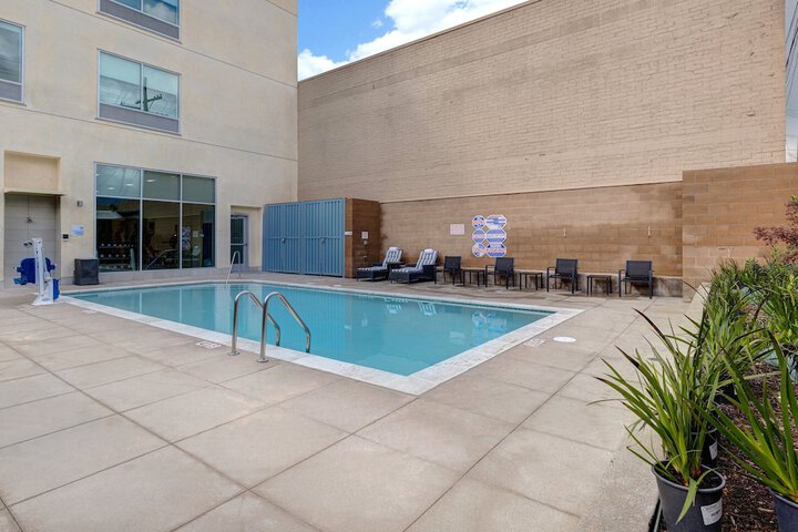 Pool 11 of 85