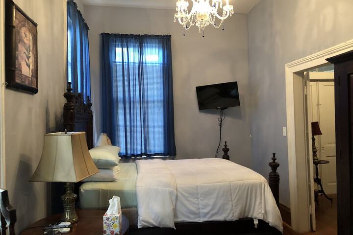 Room 41 of 79
