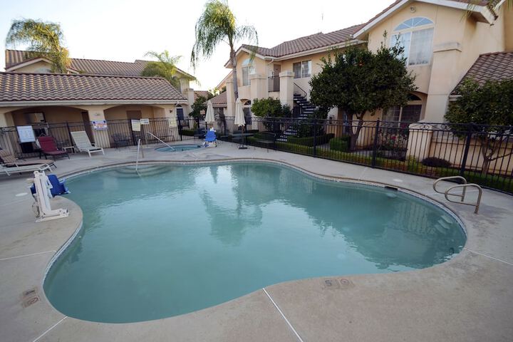 Pool 4 of 37