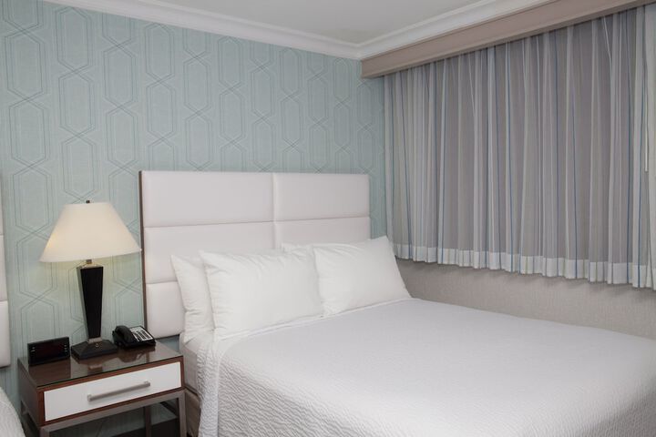 Room 46 of 76