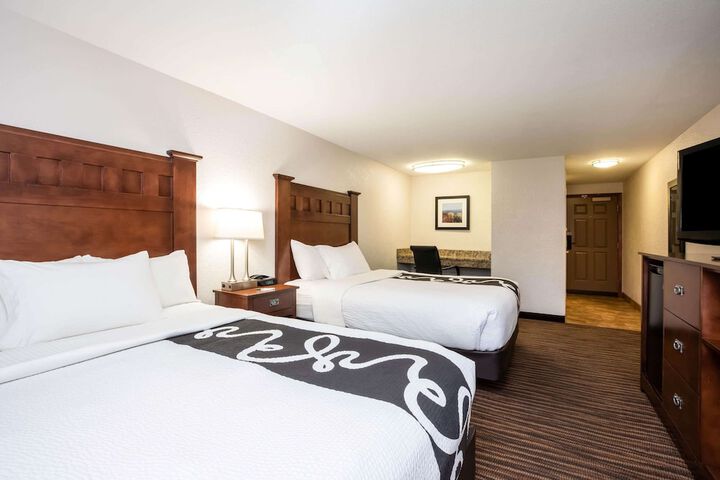 Room 16 of 34