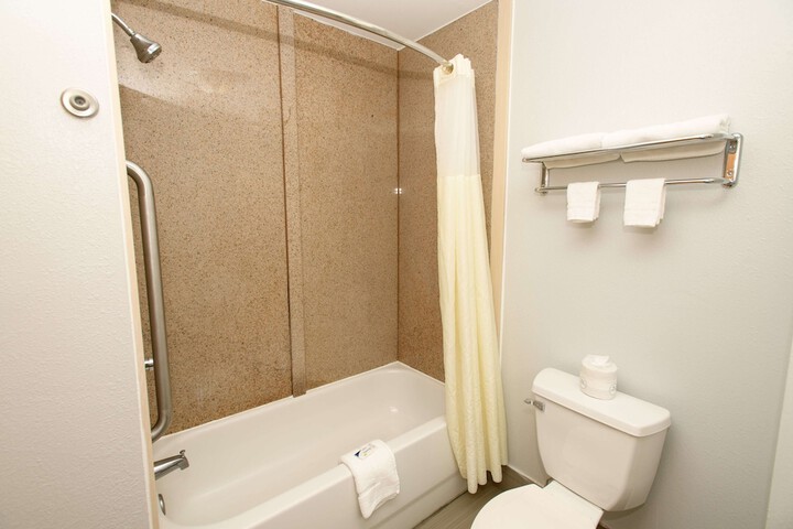 Room 20 of 26
