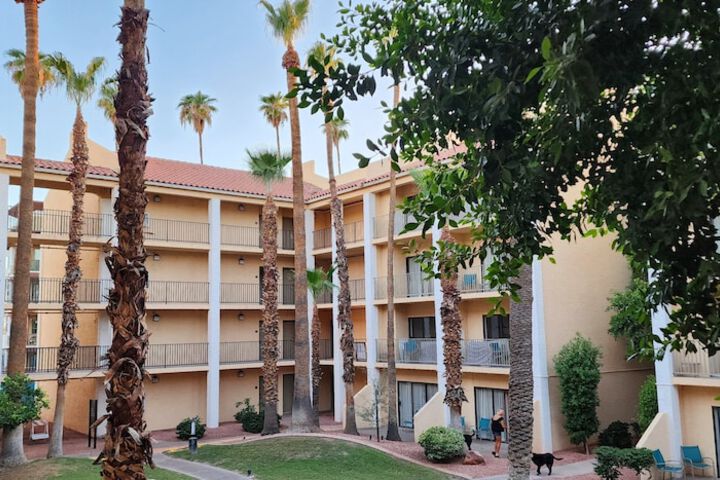 Crowne Plaza Phoenix - Chandler Golf Resort by IHG