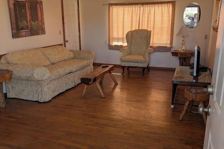 Cedarvale Cabins at Turner Falls