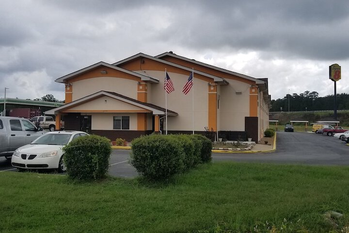 Hotel 8 of 48