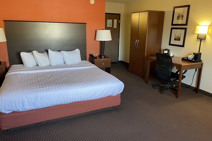 Room 23 of 54