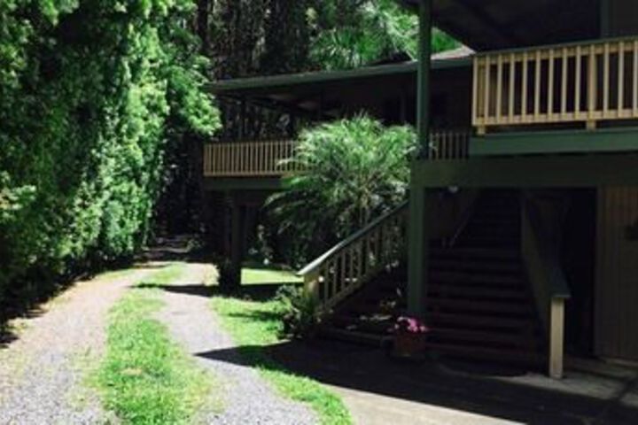 Anuhea Tropical Home