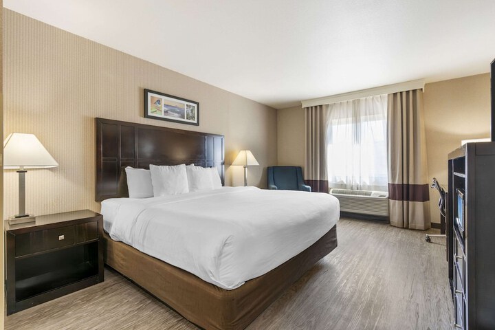 Room 14 of 27