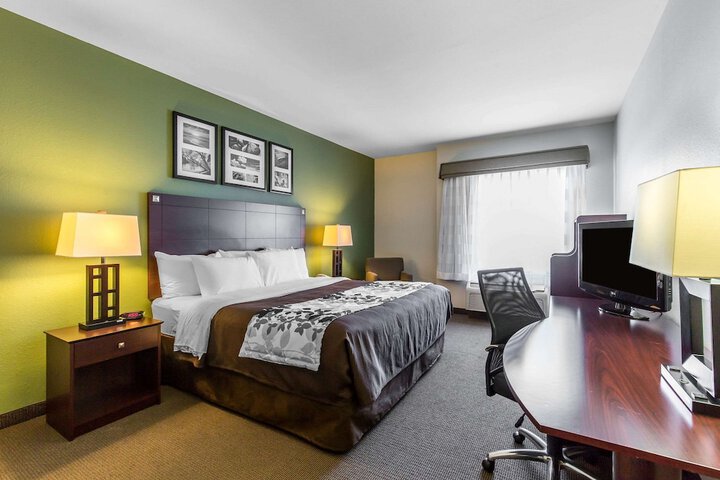 Room 26 of 35