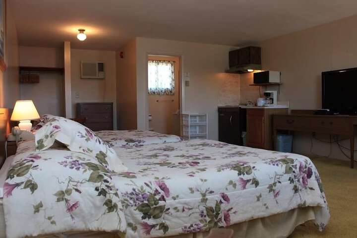Room 16 of 19