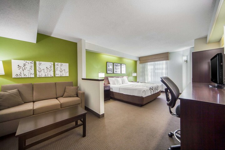 Room 12 of 37
