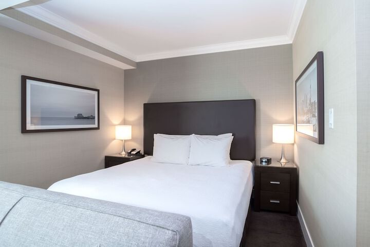 Sandman Hotel Oakville