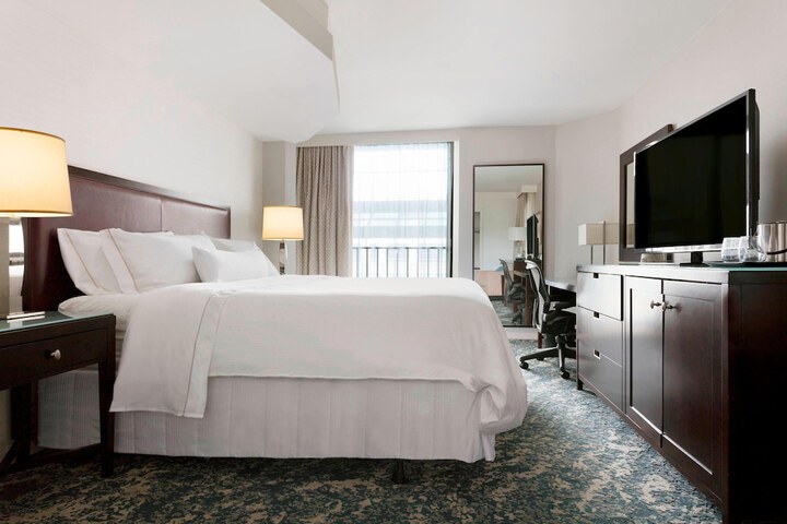Room 17 of 70