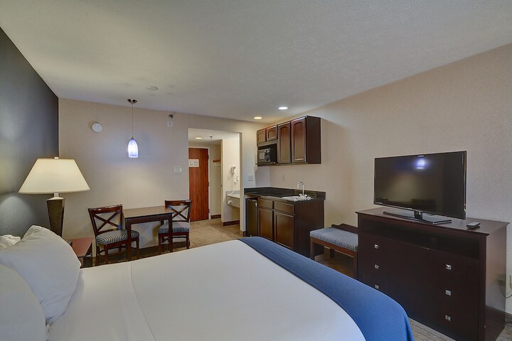 Room 19 of 36