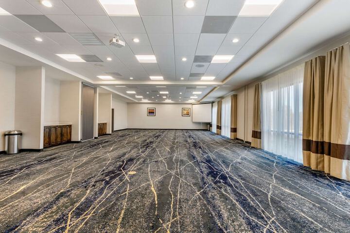 Comfort Suites North Tupelo