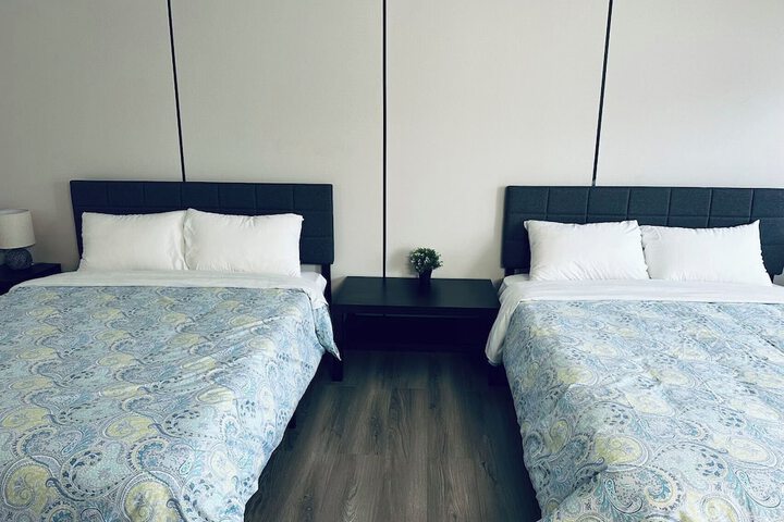 Room 9 of 9