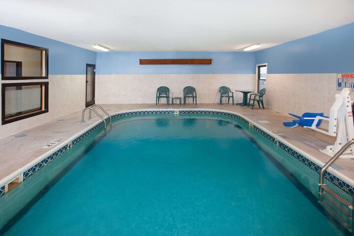 Pool 2 of 39