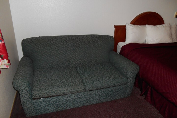 Room 14 of 27