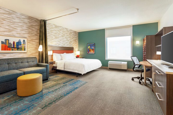 Room 14 of 37