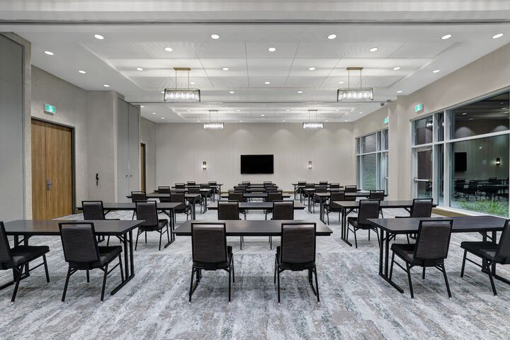 Holiday Inn Express Kingston West by IHG