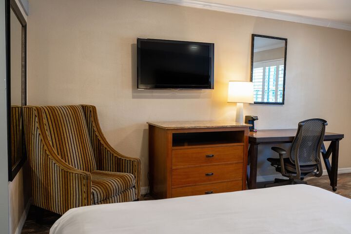 Room 22 of 60