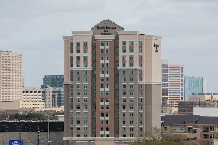Hotel 4 of 25