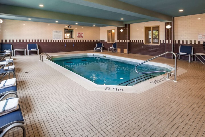 Pool 2 of 37