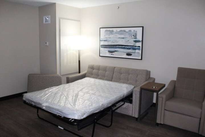 Room 39 of 48