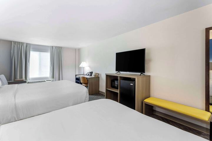 Room 18 of 34