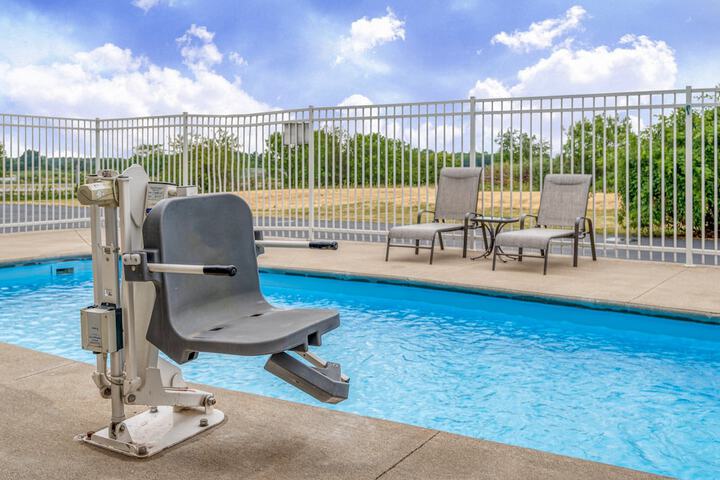 Holiday Inn Express Rensselaer by IHG