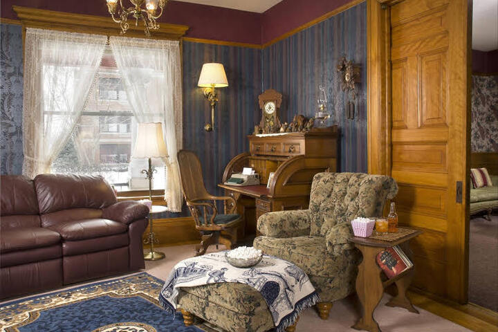 FRANKLIN VICTORIAN BED & BREAKFAST