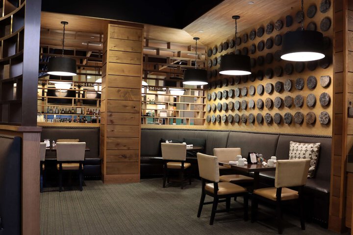 Dining 79 of 88