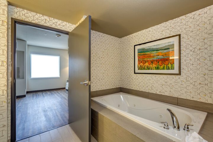 Holiday Inn & Suites Bellingham by IHG