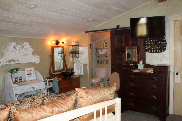Room 13 of 41